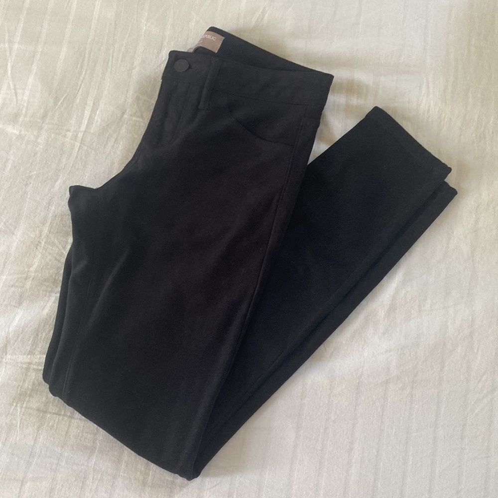 Banana Republic Faux Suede Skinny Pant Legging in Black size 25 / 0